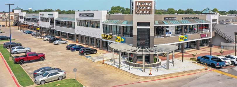 Juicy Seafood locates at Irving Towne Center