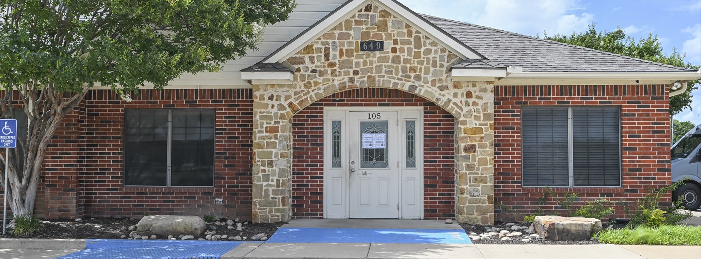 649 NE Alsbury Blvd. 