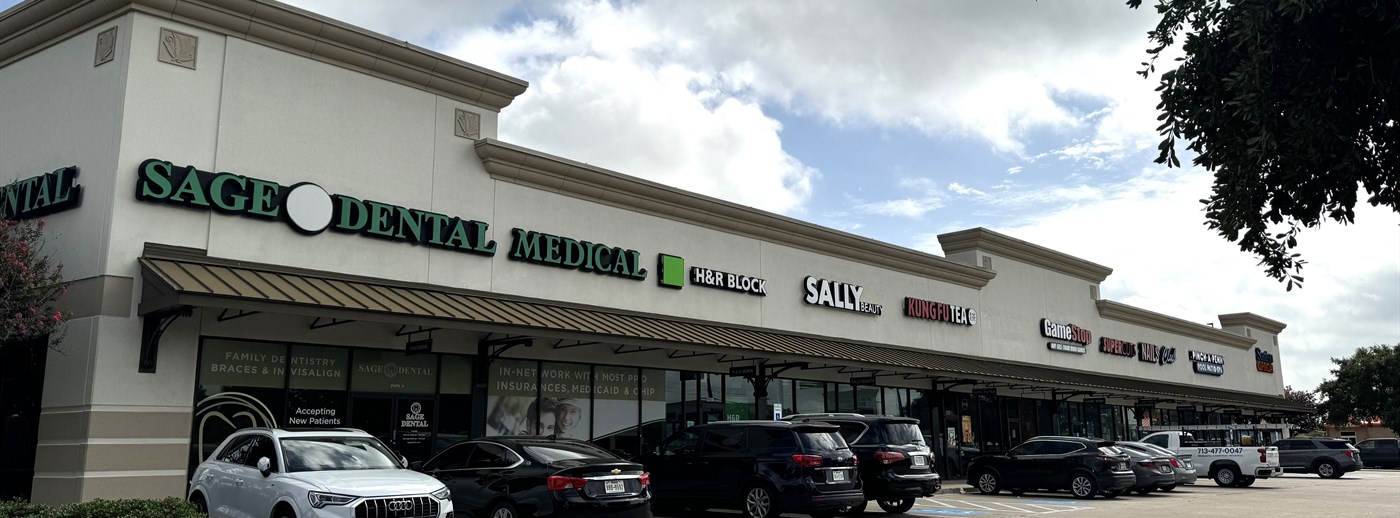 Deer Park Station Shopping Center