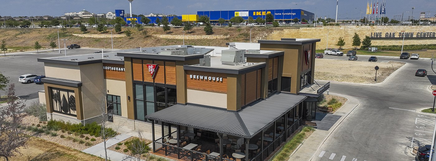 BJ's Restaurant & Brewhouse - Ground Lease For Sale