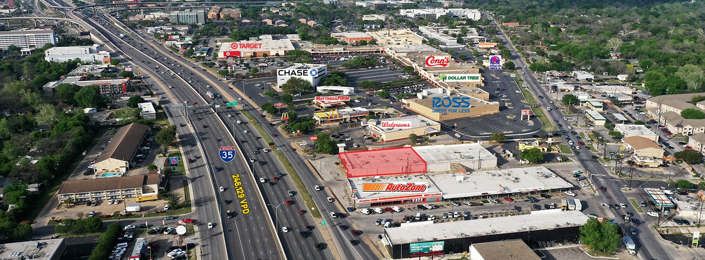 5539 N IH-35