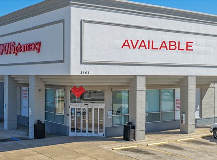 Former Oak Street Health for Sublease