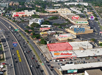 5339 N IH-35