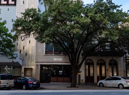 704 Congress Avenue