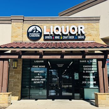 Everest Liquor